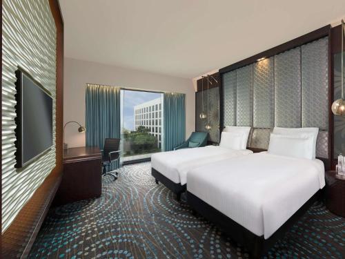 pullman new delhi aerocity hotel