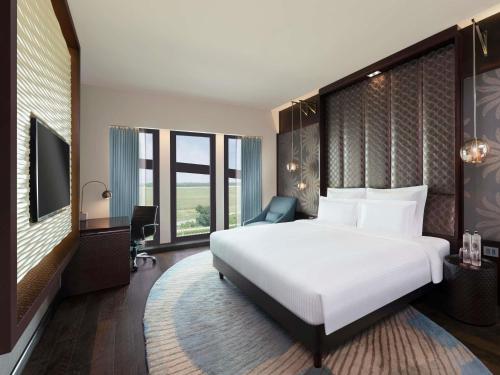 pullman new delhi aerocity hotel