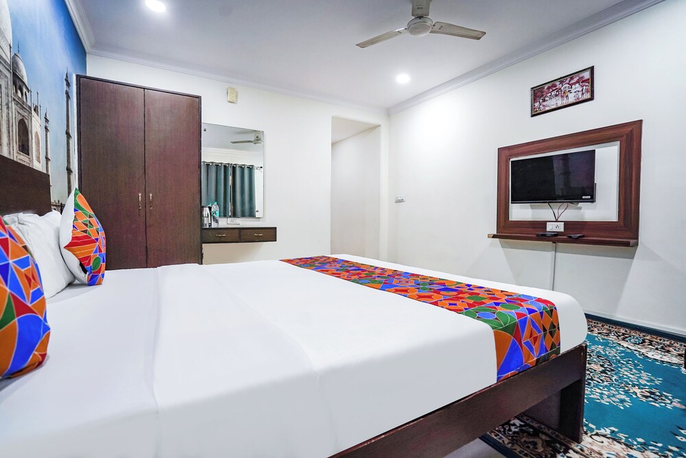 onlystay the taj heritage