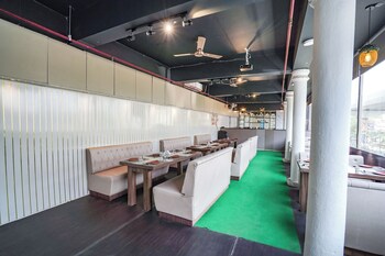 hotel luxeevista by navodayans