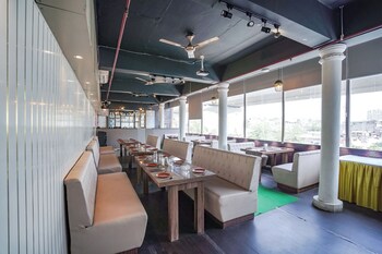 hotel luxeevista by navodayans