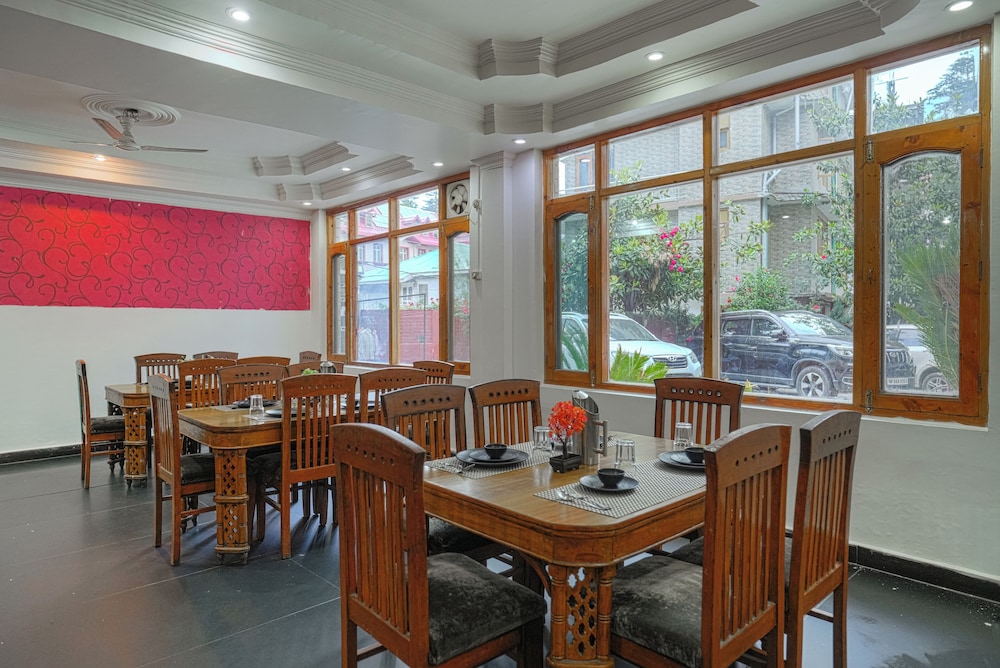 hotel naveen manali by blueko hotel