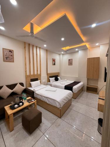 Hotel Kusum Kunj,,3 star