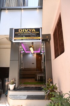 divya paying guest house