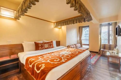 The Oriental,,2 star