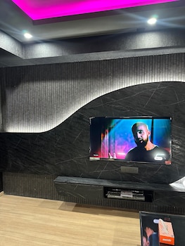 villa vistosa gomti nagar