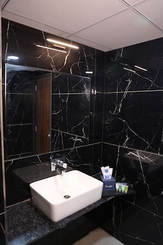 lords studio inn jamnagar