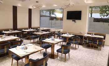 lords studio inn jamnagar