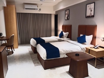 lords studio inn jamnagar