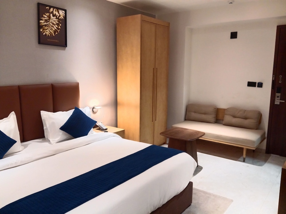 lords studio inn jamnagar