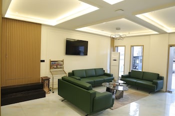 lords studio inn jamnagar