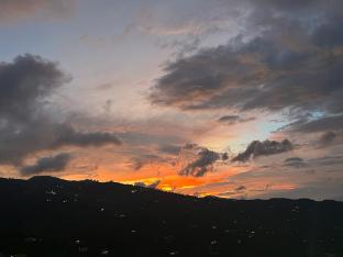 omvilla with mountain view