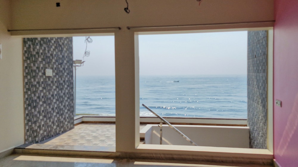 tere mere beach hotel pondicherry