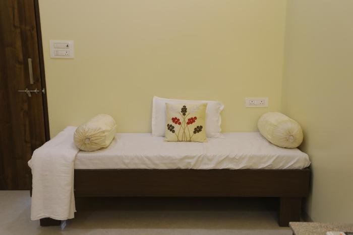 vl patil stays and banquets