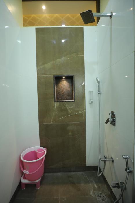 vl patil stays and banquets