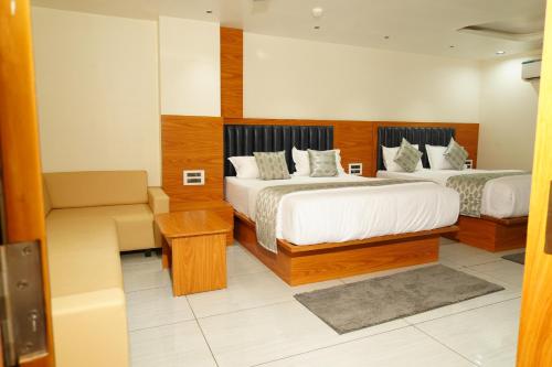 hotel bhagyalaxmi luxury inn