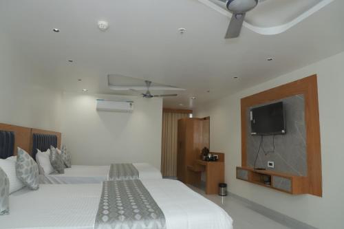hotel bhagyalaxmi luxury inn