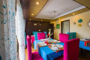 Summer Villa,,2 star