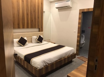 divya hotel and restaurant