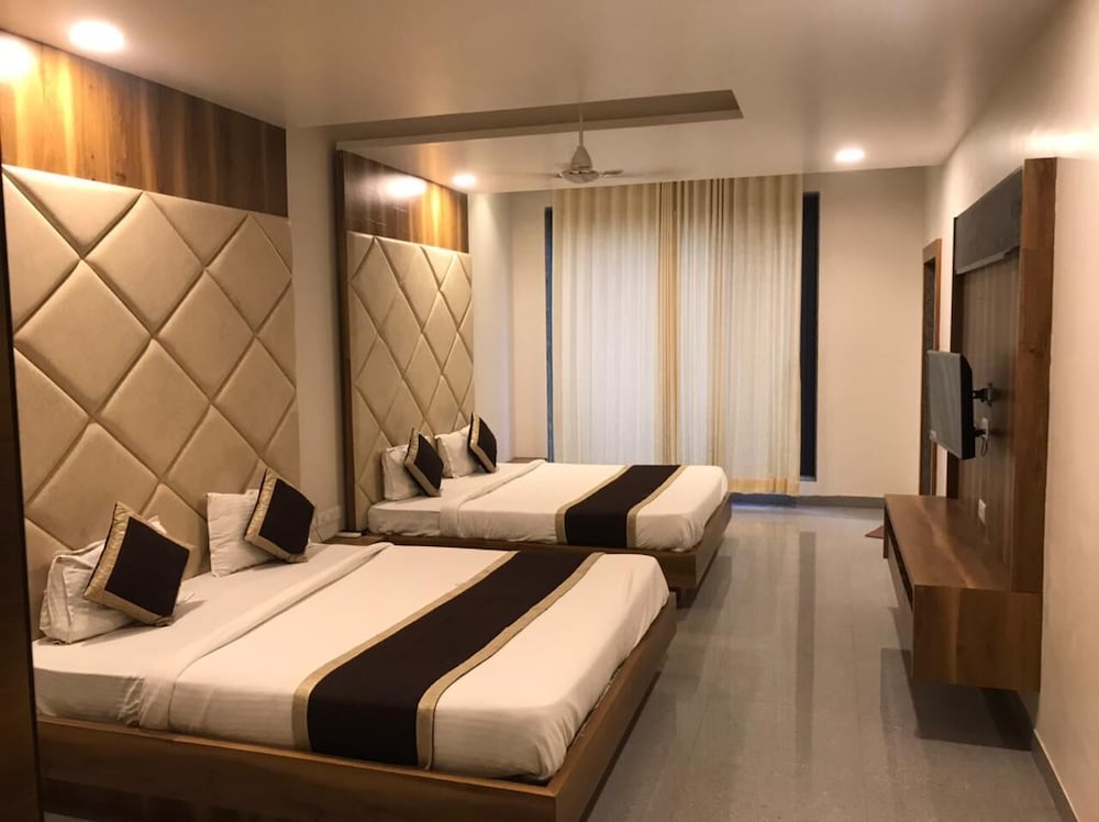 divya hotel and restaurant