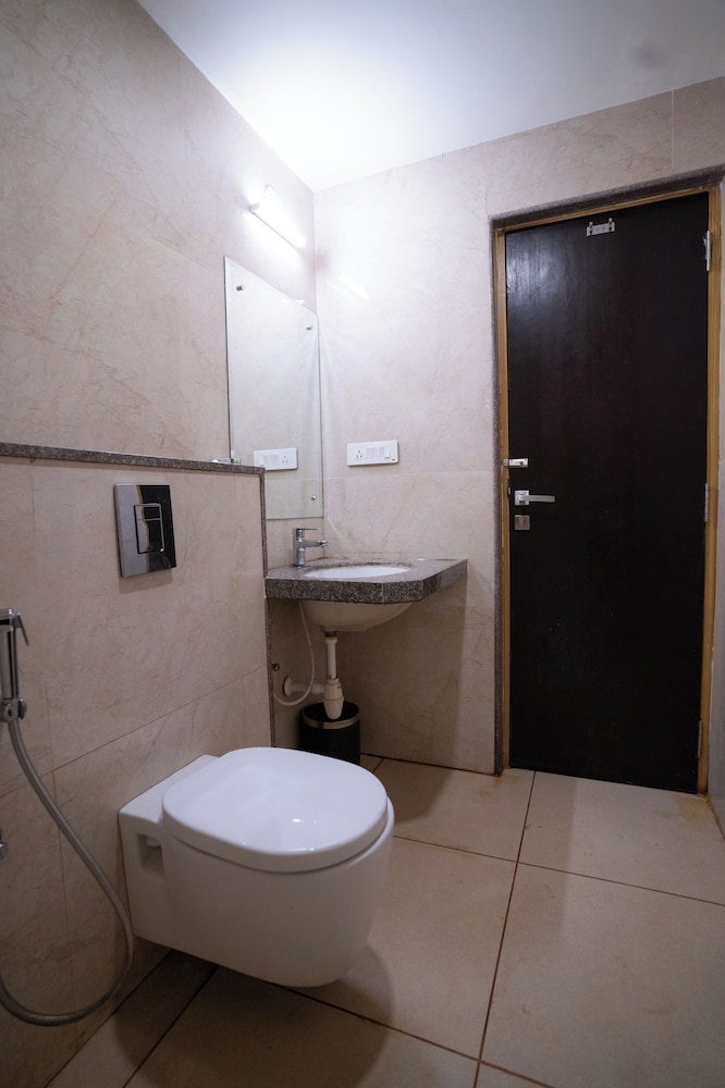 hotel supriya international sirsi