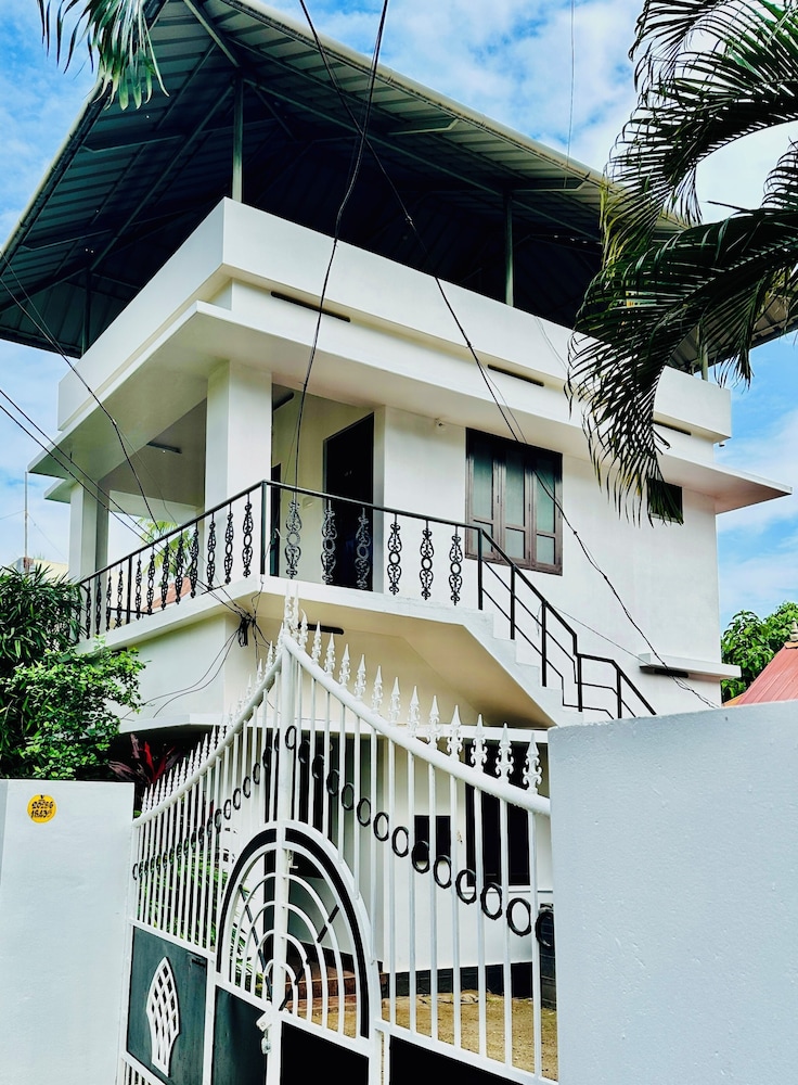 varkala escape resort