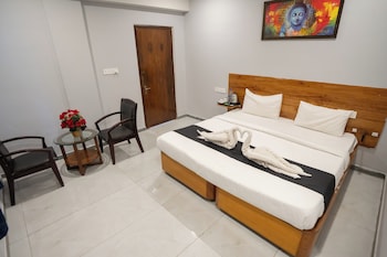 hotel vaishnavi classic