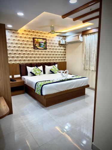 Hotel Deccan Park,,3 star