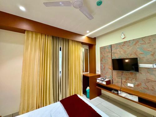 Hotel Ganga Palace,,2 star