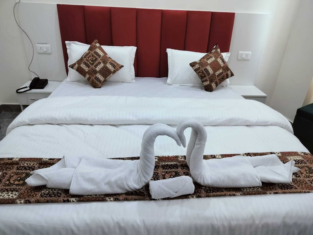 hotel bindram palace