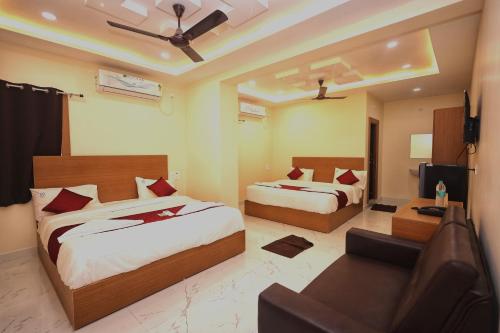 Jay And Jas Hotel,,3 star