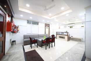 Hari Haran Prestige,,2 star