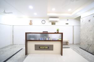 Hari Haran Prestige,,2 star