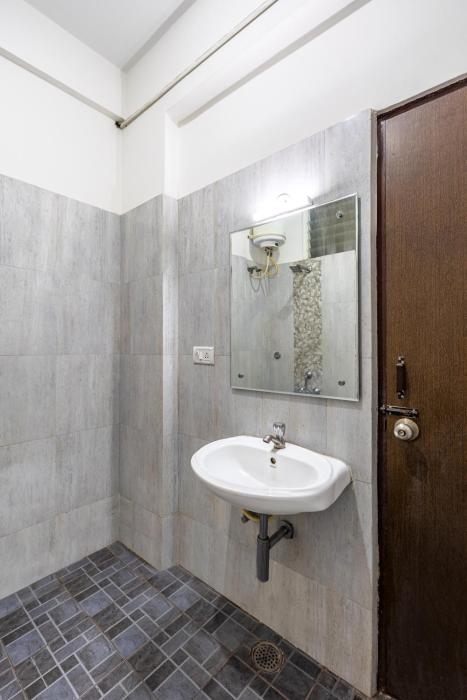 hotel acacia yelahanka