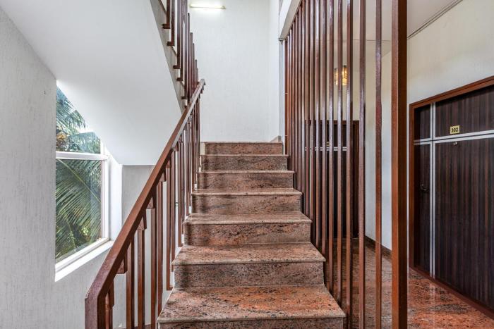 hotel acacia yelahanka