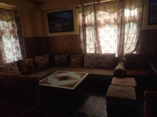 varindavan hotel and restaurant