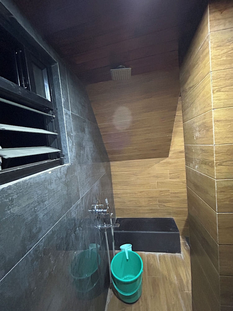 the rooftop by darjeeling