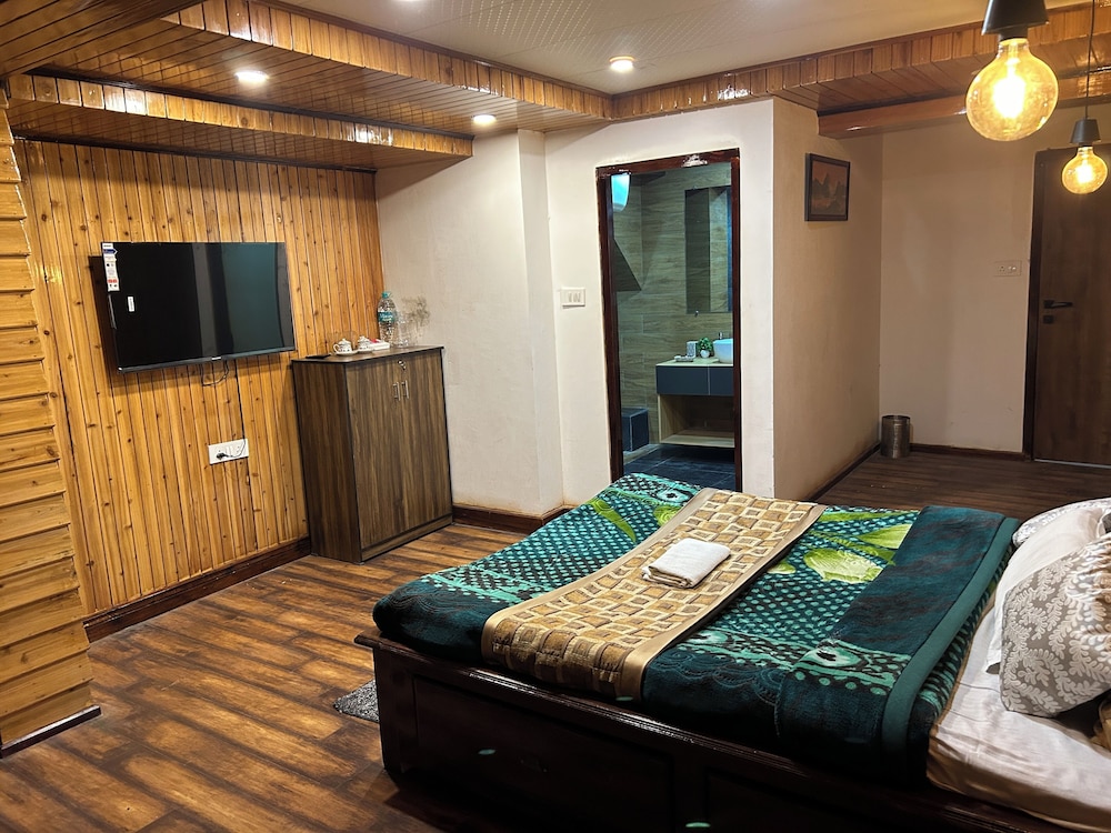 the rooftop by darjeeling