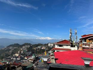 the rooftop by darjeeling