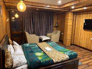 the rooftop by darjeeling