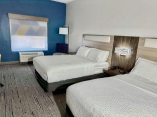 holiday inn express hotel and suites topeka north by ihg