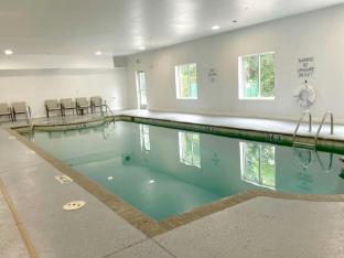 holiday inn express hotel and suites topeka north by ihg