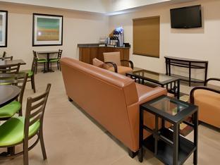 holiday inn express hotel and suites topeka north by ihg