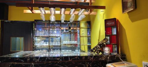 modest rooms by libra