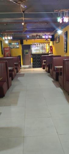 modest rooms by libra