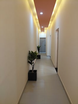 modest rooms by libra