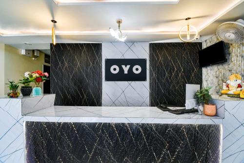 Hotel D C Grand,,2 star