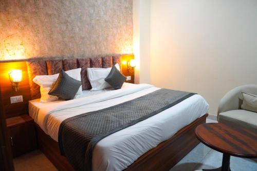 Relax Suites,,3 star