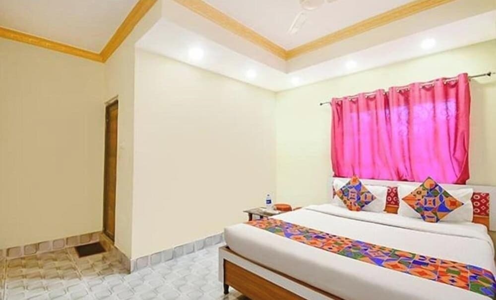 hotel new om shanti international