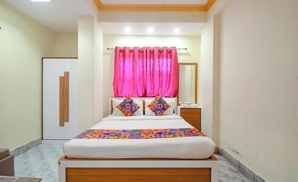 hotel new om shanti international